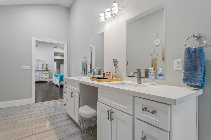 Building Photo - 134 Lee St