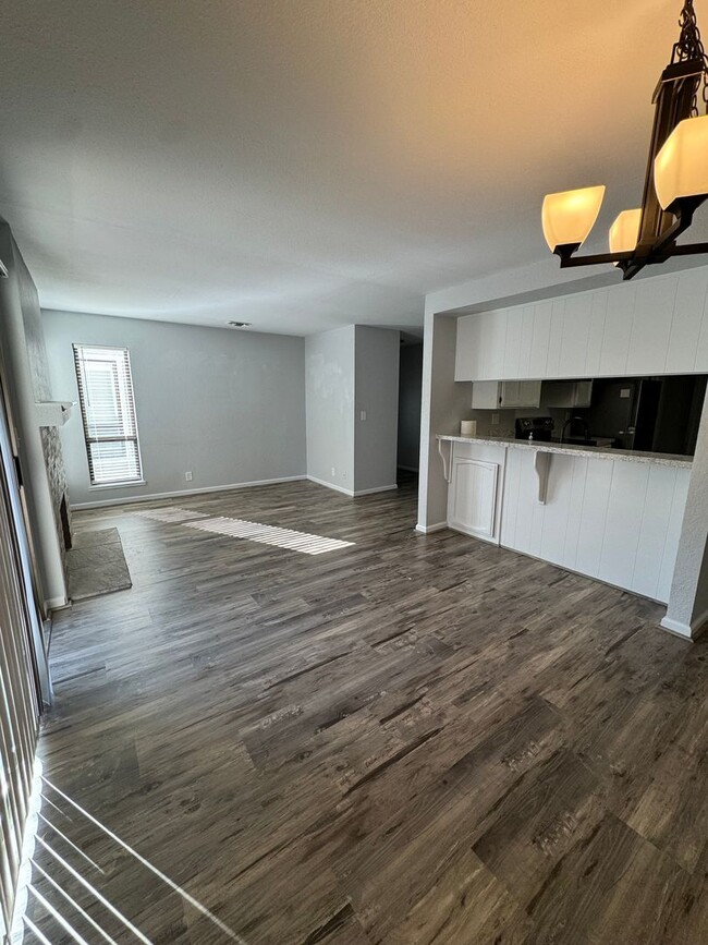 Building Photo - Remodeled 2-Bed, 2-Bath Condo for Rent Nea...