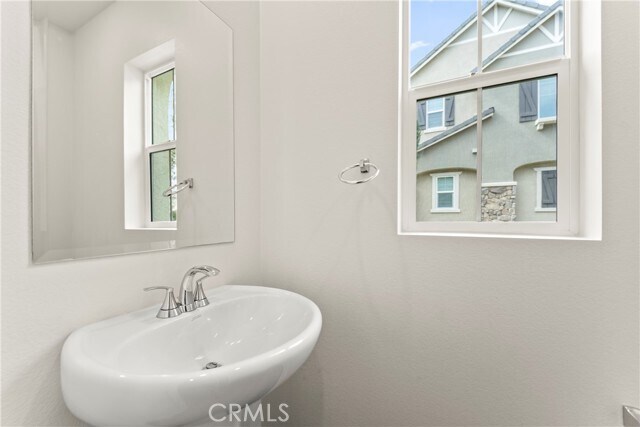 Building Photo - 4281 S Hermosa Paseo