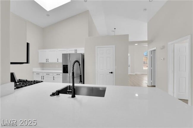 Building Photo - 632 Hitchen Post Dr