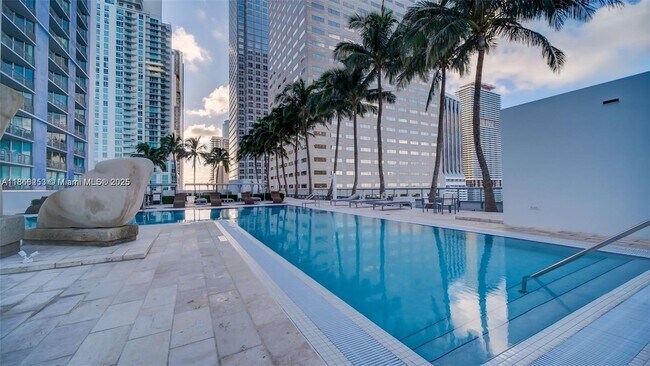 Building Photo - 335 S Biscayne Blvd