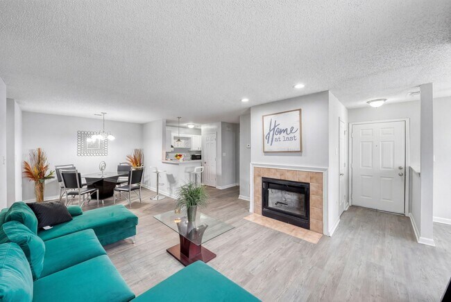 Building Photo - 1407 Chase Ridge Dr