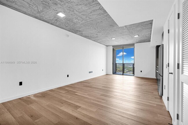 Building Photo - 307 SW 5th St