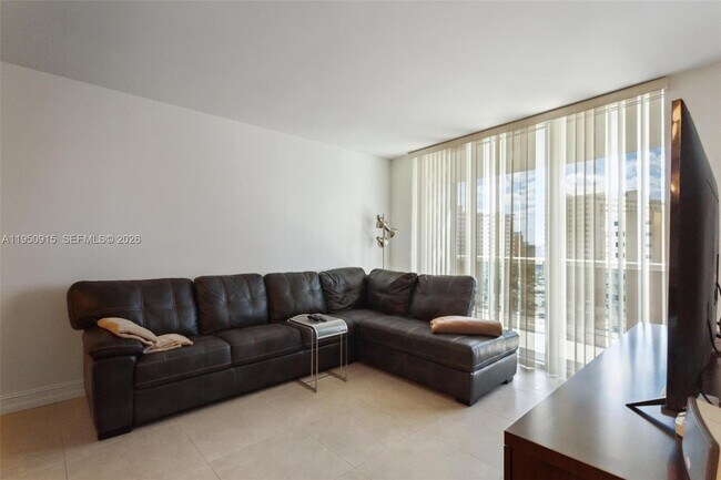 Building Photo - 1800 S Ocean Dr