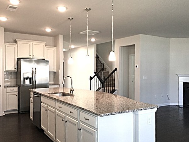 Building Photo - 14312 Little Pine Dr