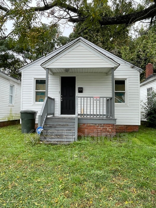 Building Photo - 839 21st St