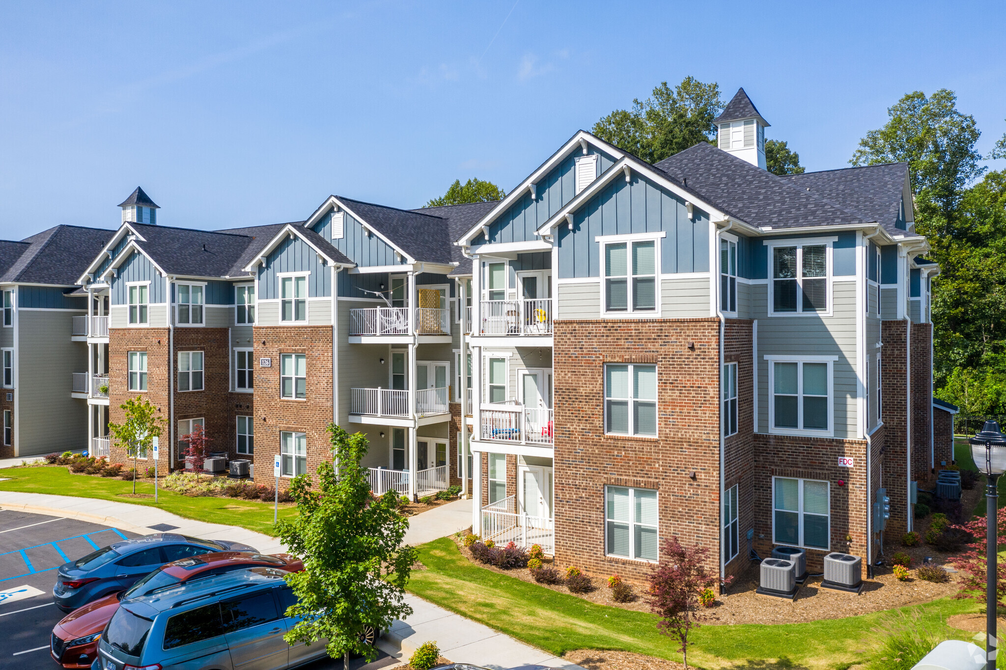 Building Photo - Palisades at Waters Edge