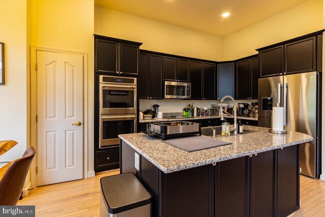 Building Photo - 12172 Tryton Way