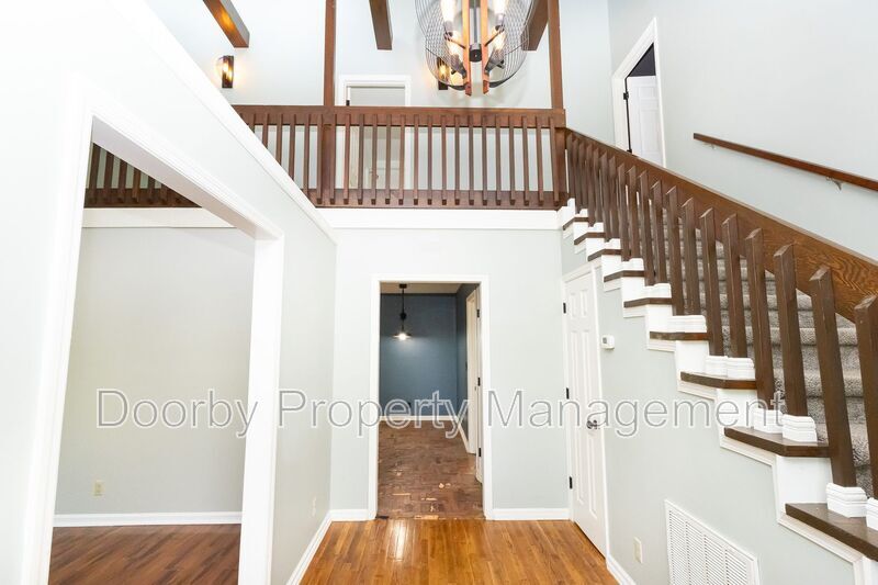 Building Photo - 6114 Sasha Ln