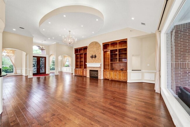 Building Photo - 4317 Willowbend Blvd