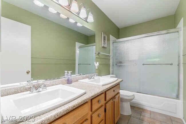 Building Photo - 1216 Olvera Way