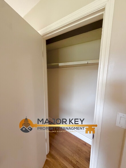 Building Photo - 4178 Suzanne Ln