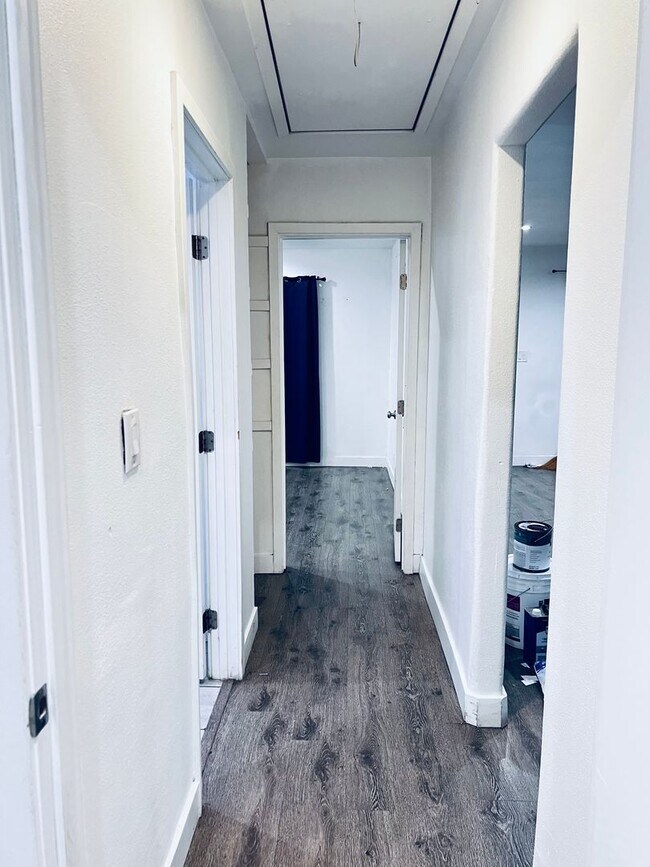 Building Photo - 3322 W 66th St