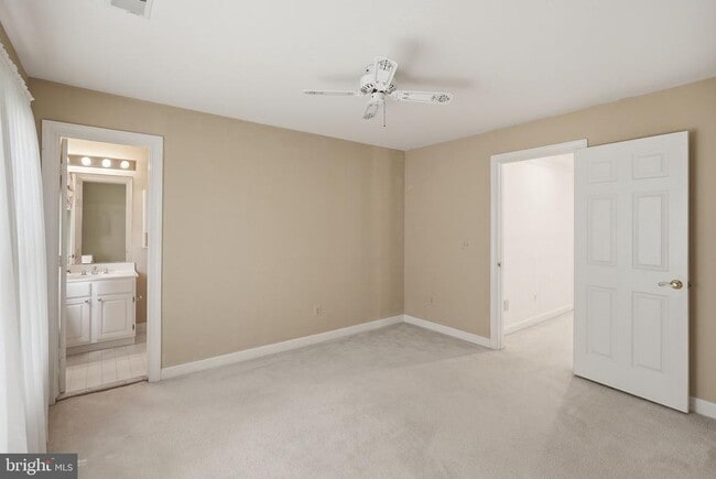 Building Photo - 10417 Snow Point Dr