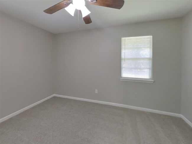 Building Photo - 5234 Jorns St