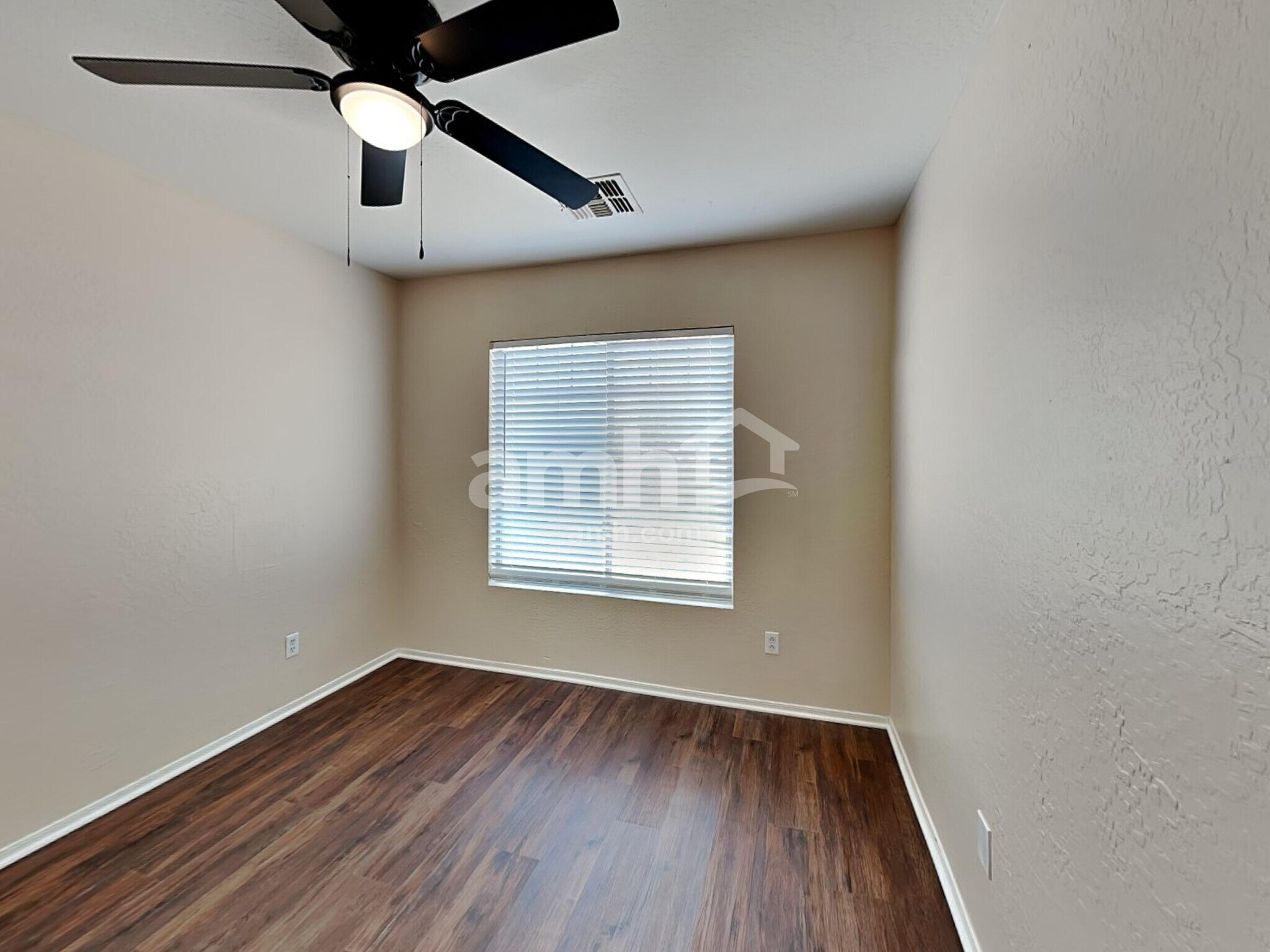 Building Photo - 17180 W Port Royale Ln