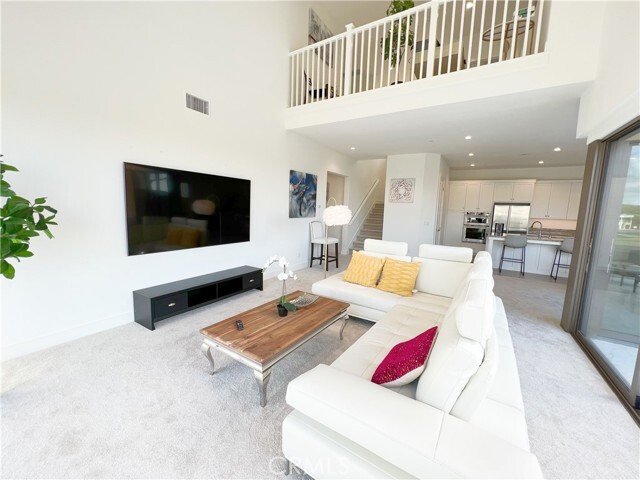 Building Photo - 129 Halworth