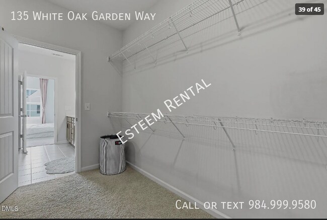 Building Photo - 135 White Oak Gdn Wy