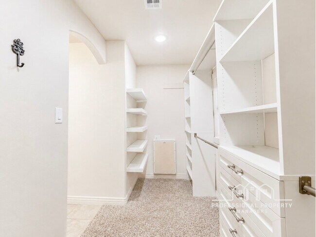Building Photo - “Spacious 4-Bedroom, 2-Bathroom Home in Villa Chaparral”
