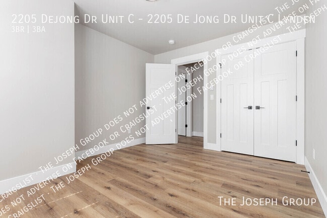 Building Photo - 2205 Dejong Dr Unit C