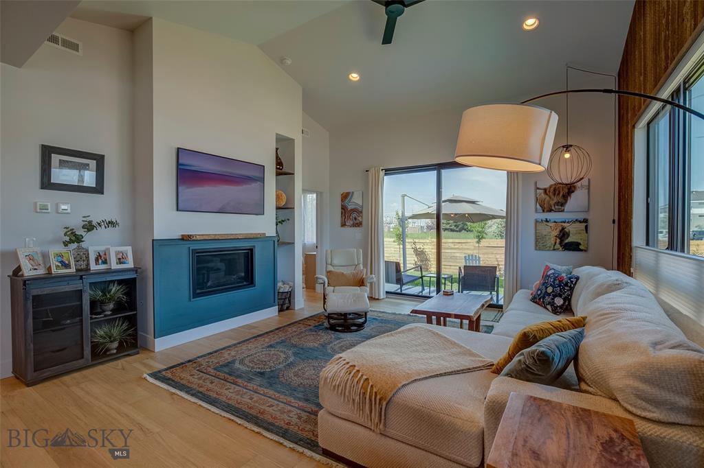 Building Photo - 1415 Windrow Dr