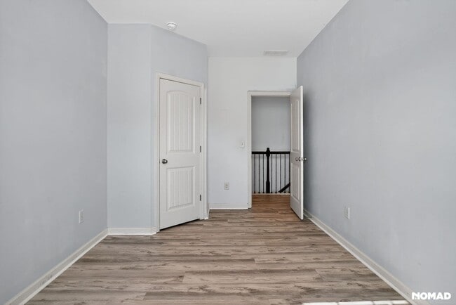 Building Photo - 1041 Sonoma Dr SW