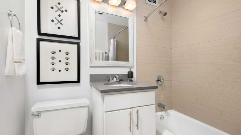 Building Photo - 1172 S Michigan Ave