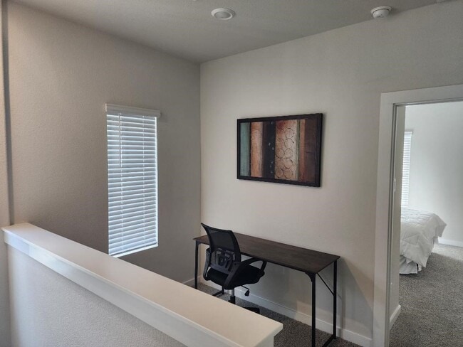 Building Photo - 1520 Red Acer Dr