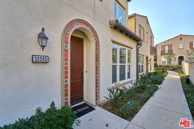 Building Photo - 20285 Avenida Paloma