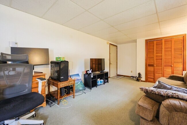 Building Photo - 31-33 Leicester St