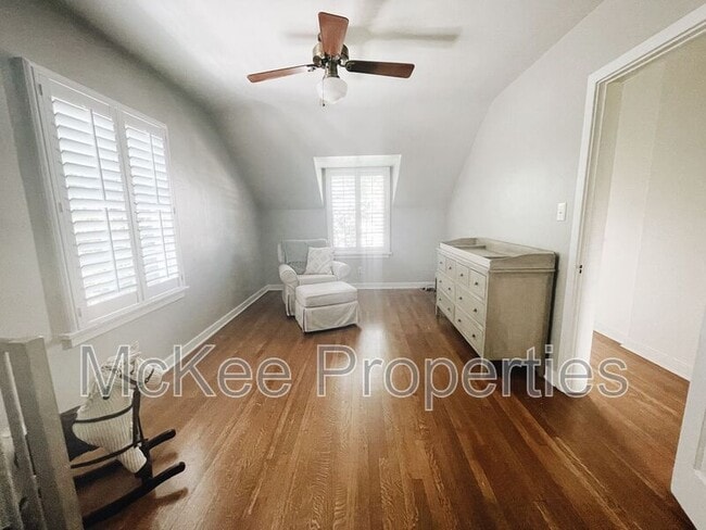 Building Photo - 277 B Ave