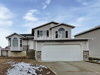 Building Photo - 2906 W 2075 S