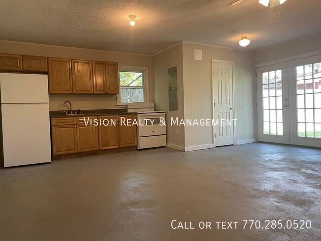 Building Photo - 474 Frashier Rd