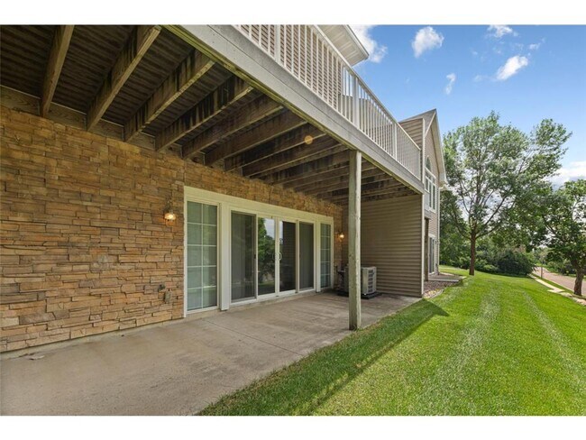 Building Photo - 1128 Shumway Ct