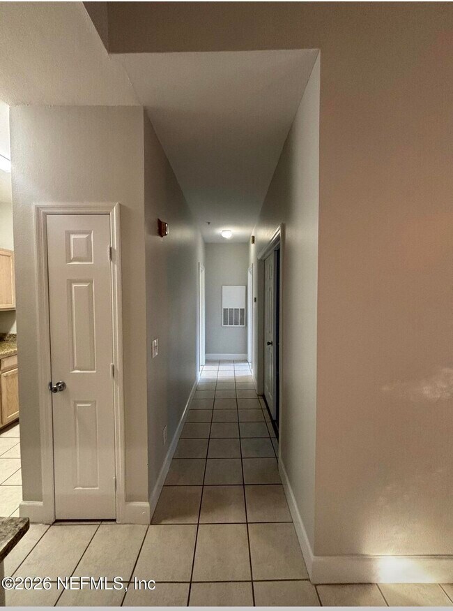 Building Photo - 120 Veracruz Dr