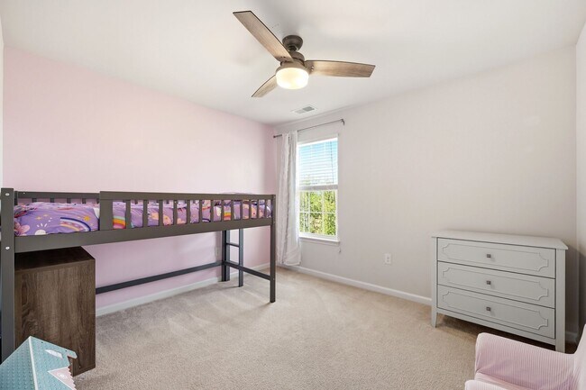 Building Photo - Modern Riverwood Retreat | Spacious 3BR Home in Prime Charlottesville Location