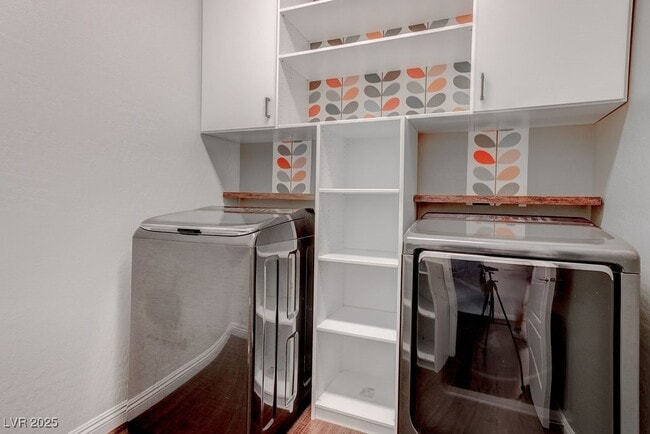 Building Photo - 2489 Cingoli St