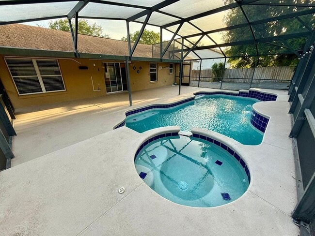 Building Photo - 8143 Chelsworth Dr