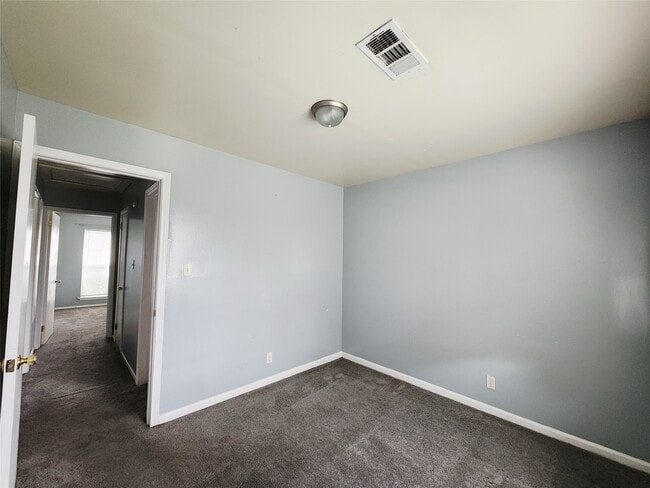 Building Photo - 9918 Ebb St