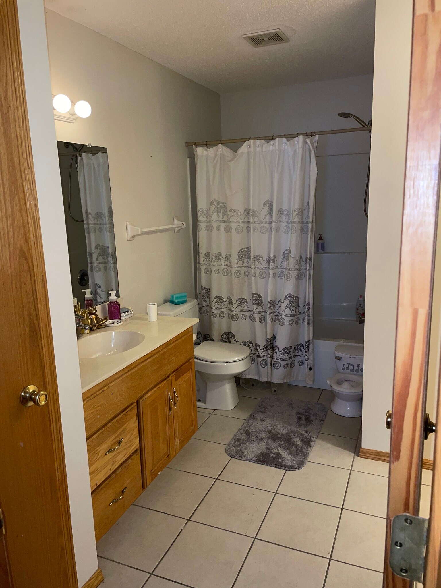 Building Photo - 8422 Yukon Cir N