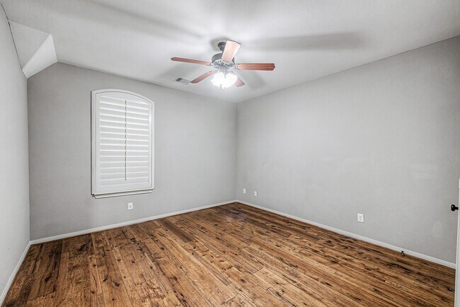 Building Photo - 17430 Aberdeenshire Dr