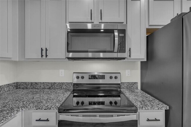 Building Photo - 4289 Arcadia Dr