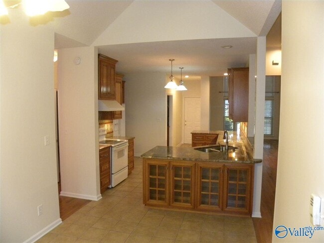 Building Photo - 104 Nobleton Ln NW