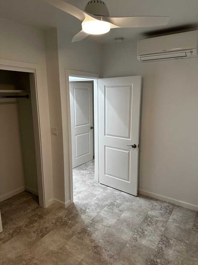 Room 2 - 723 University Ave