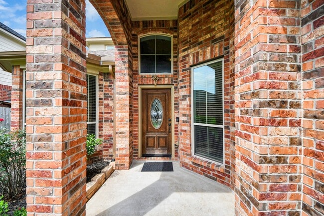 Building Photo - 2406 Aura Ct