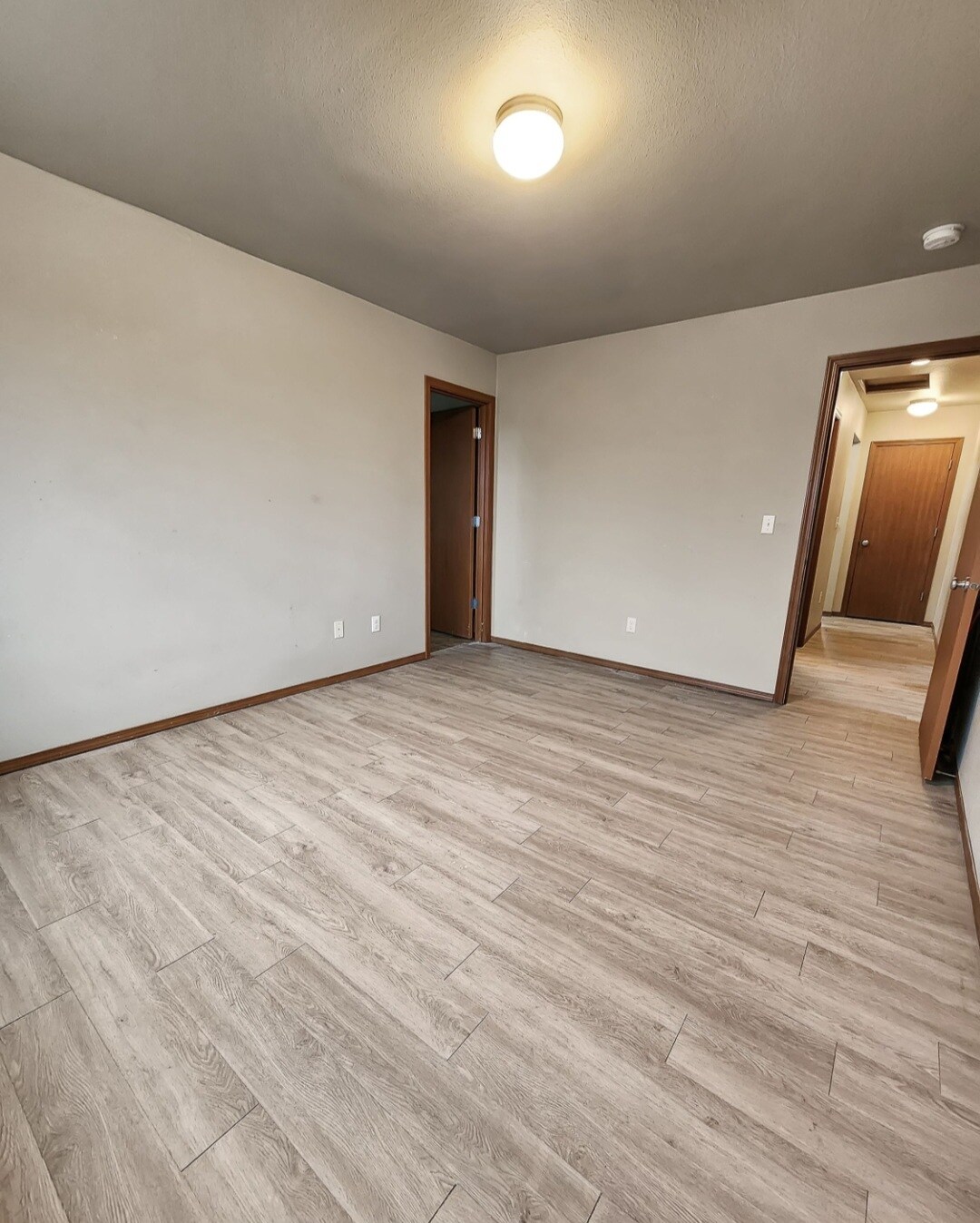 Building Photo - 199 Goldmyer Dr