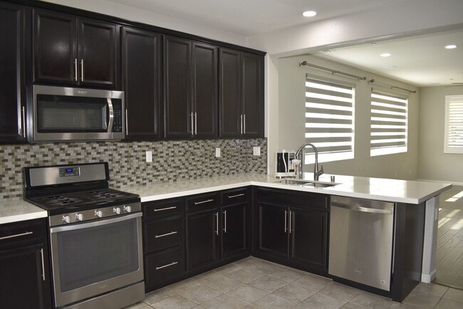 Building Photo - 3251 Foxton Wy