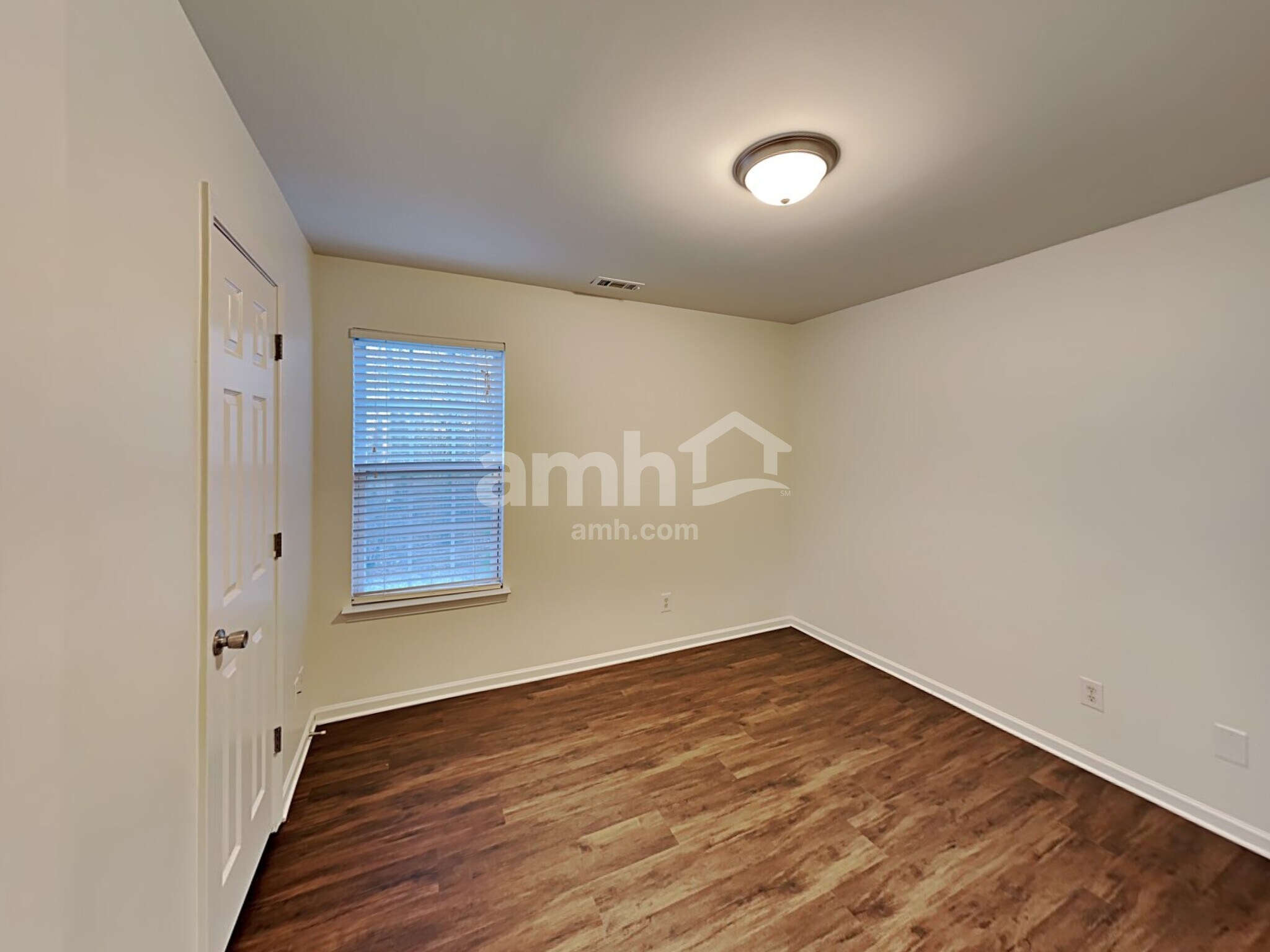 Building Photo - 10630 Turkey Point Dr