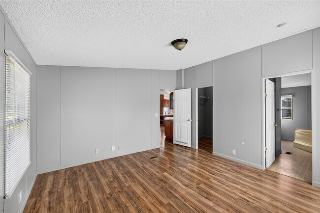 Building Photo - 1341 Flying L Ln
