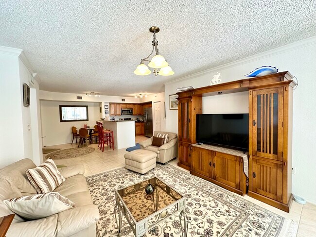 Building Photo - 1801 N Flagler Dr